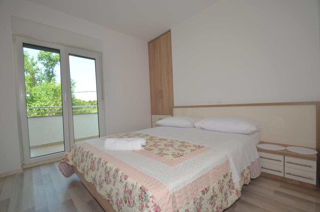 Apartment Anica Kuk Starigrad Paklenica Chambre photo