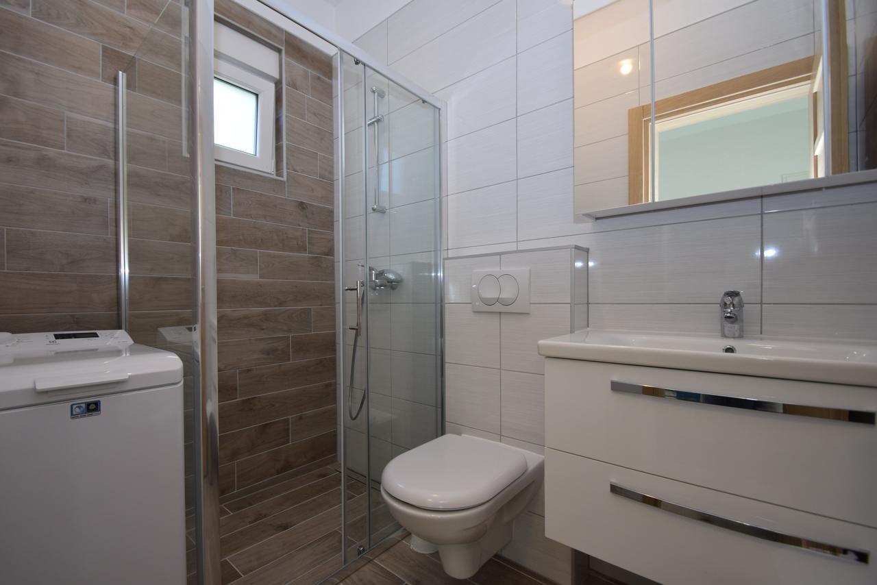 Apartment Anica Kuk Starigrad Paklenica Extérieur photo