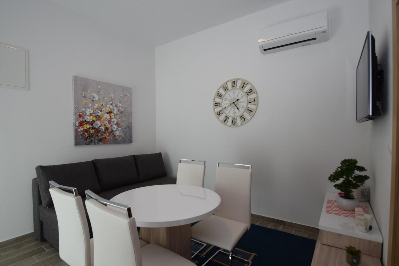 Apartment Anica Kuk Starigrad Paklenica Extérieur photo