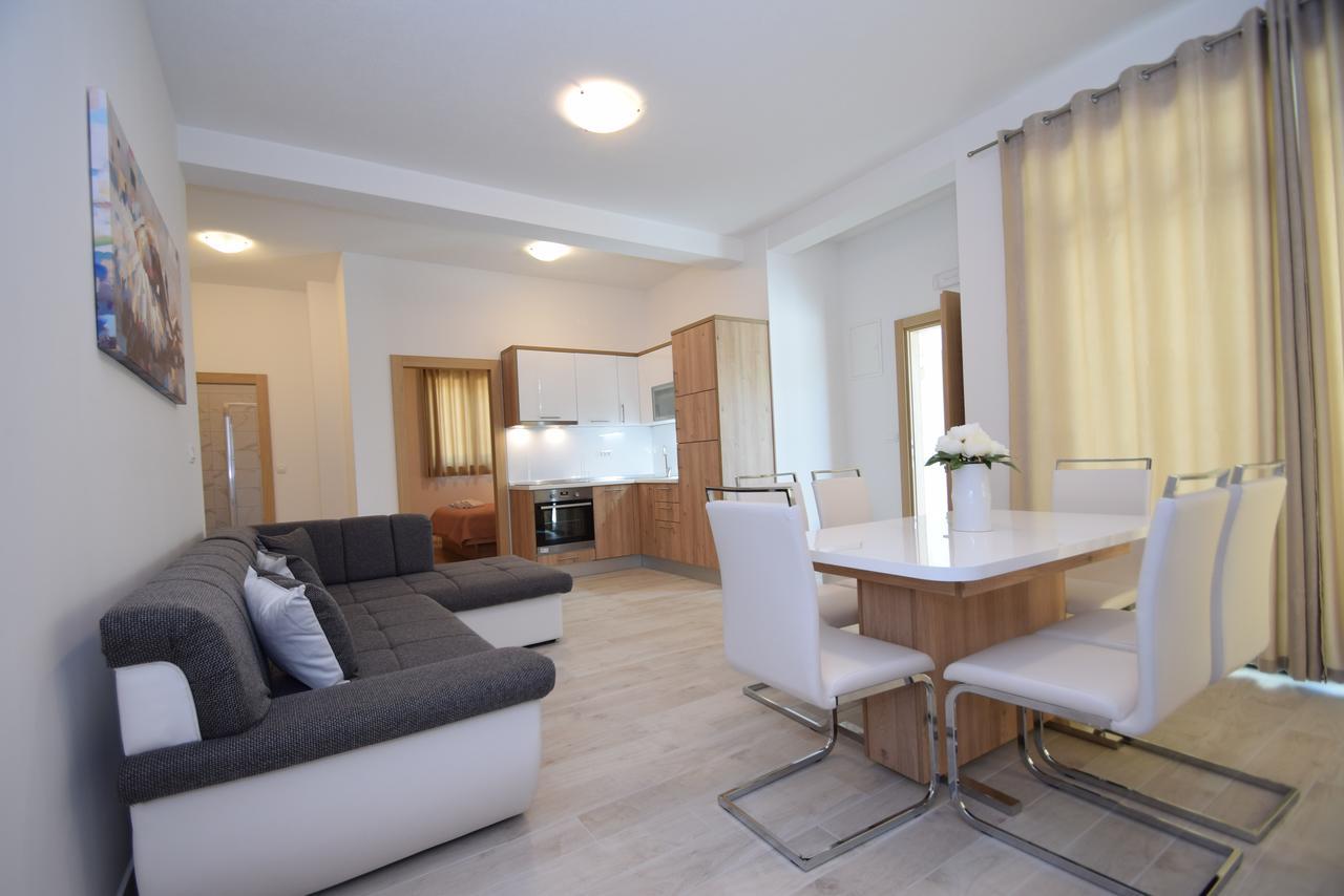 Apartment Anica Kuk Starigrad Paklenica Extérieur photo