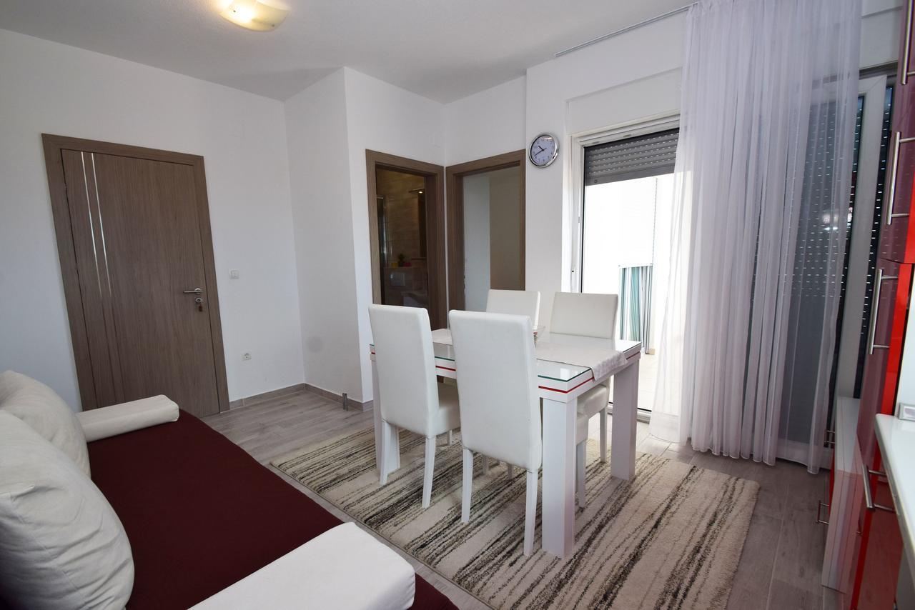 Apartment Anica Kuk Starigrad Paklenica Extérieur photo